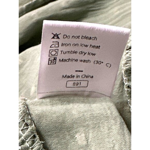 CCC Green Long Sleeve Tiered Midi Dress Textured Dot Pattern Ruffle Cuffs Mediu - Picture 8 of 8